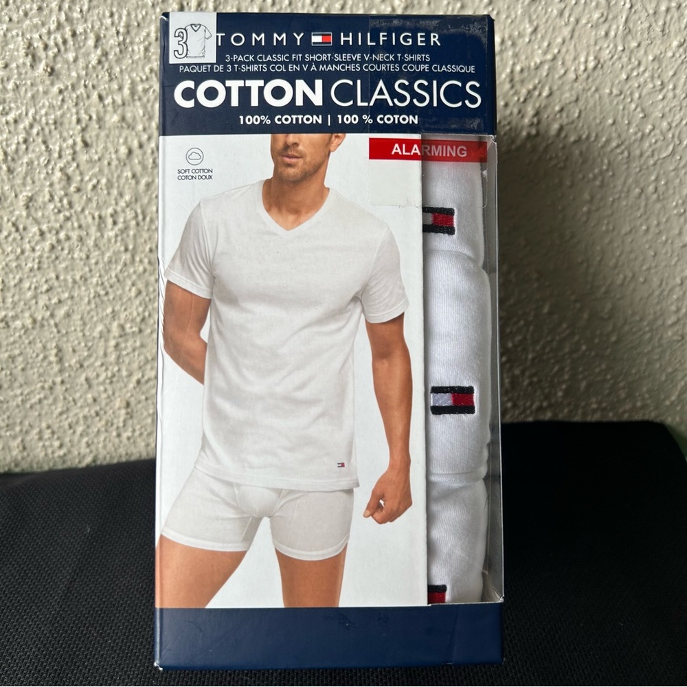 Tommy Hilfiger men’s V-neck undershirts white 3 pack Large NIB